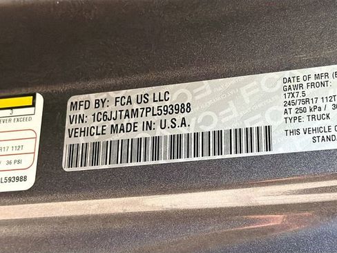 Used 2023 Jeep Gladiator Sport image 26