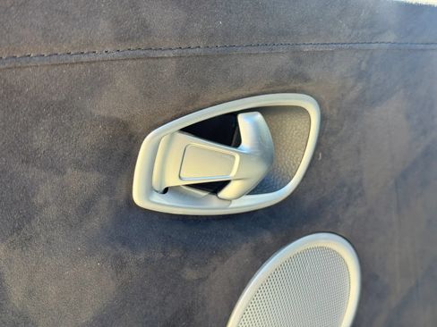 Used 2019 Aston Martin V8 Vantage Coupe RWD image 11