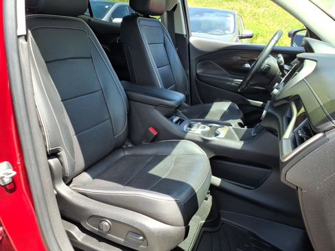 Used 2019 GMC Terrain Denali w/ Advanced Safety Package AWD/4WD image 8