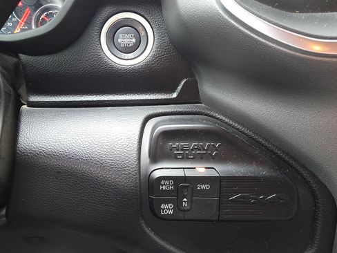 Used 2024 RAM 2500 Big Horn AWD/4WD image 15