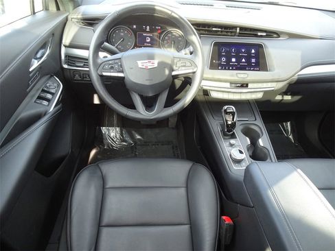 Certified 2022 Cadillac XT4 Premium Luxury w/ Technology Package image 14