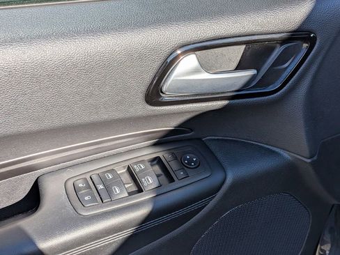 Used 2022 Dodge Durango SXT w/ Blacktop Package image 11