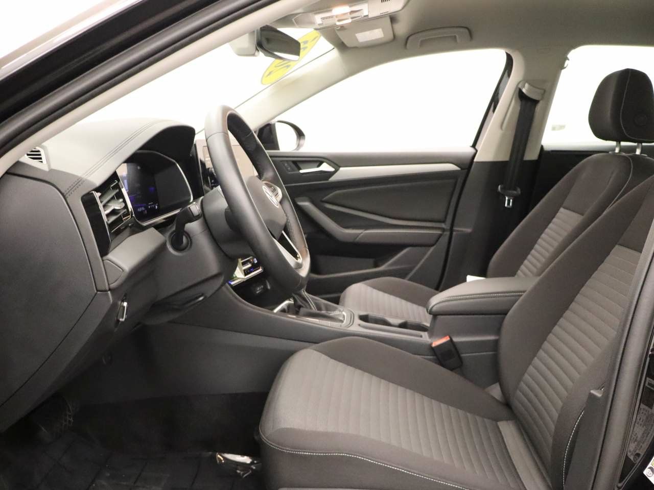 Used 2025 Volkswagen Jetta S FWD image 16