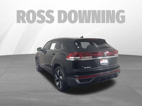 Used 2025 Volkswagen Atlas Cross Sport SE FWD image 6
