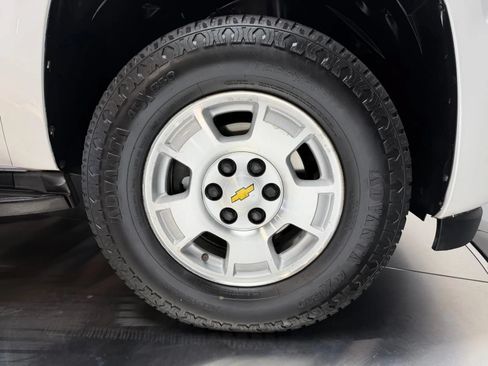 Used 2010 Chevrolet Tahoe LS AWD/4WD image 9