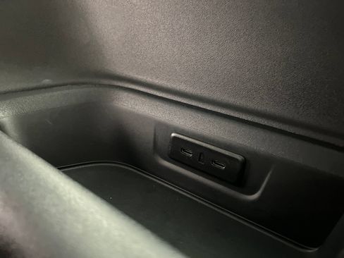 Used 2025 Ford Expedition Active RWD image 44