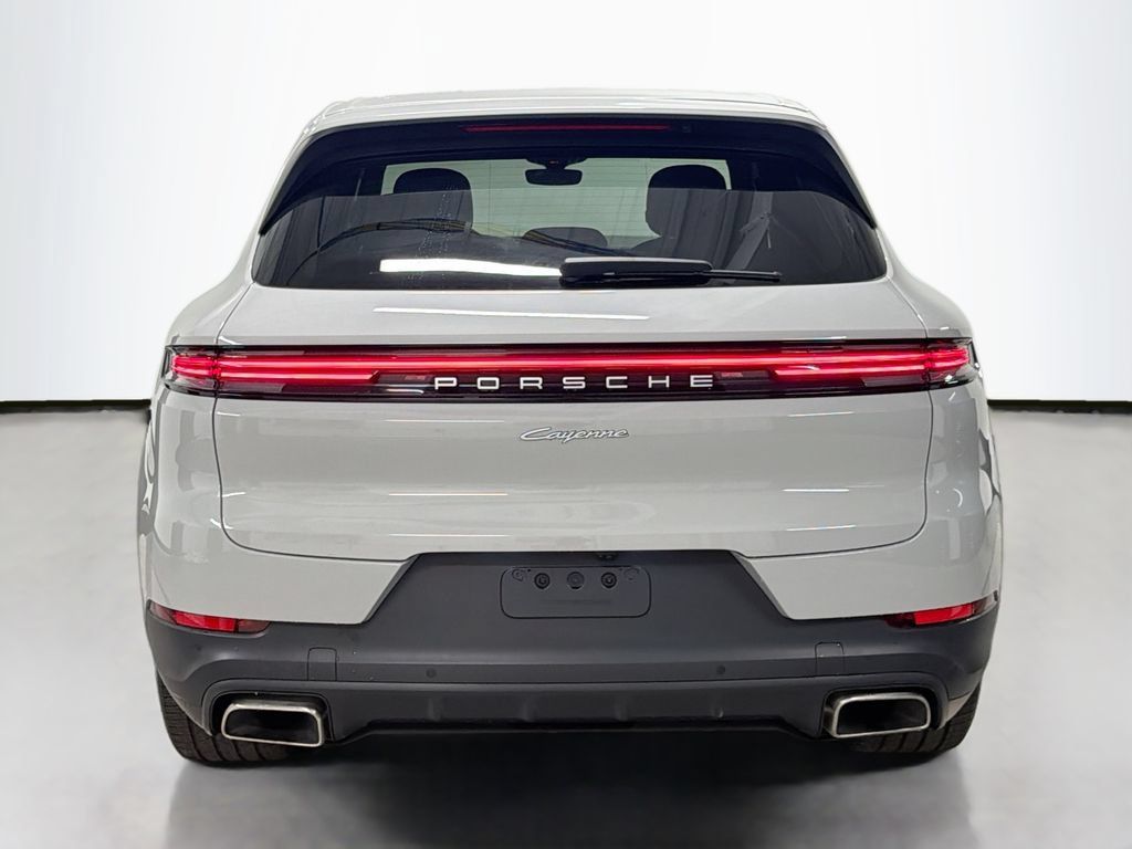 Certified 2025 Porsche Cayenne E-Hybrid AWD/4WD image 10