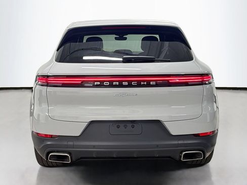 Certified 2025 Porsche Cayenne E-Hybrid AWD/4WD image 10