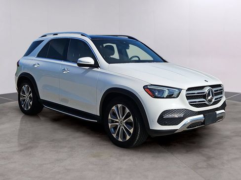 Used 2021 Mercedes-Benz GLE 450 4MATIC w/ Premium Package image 3
