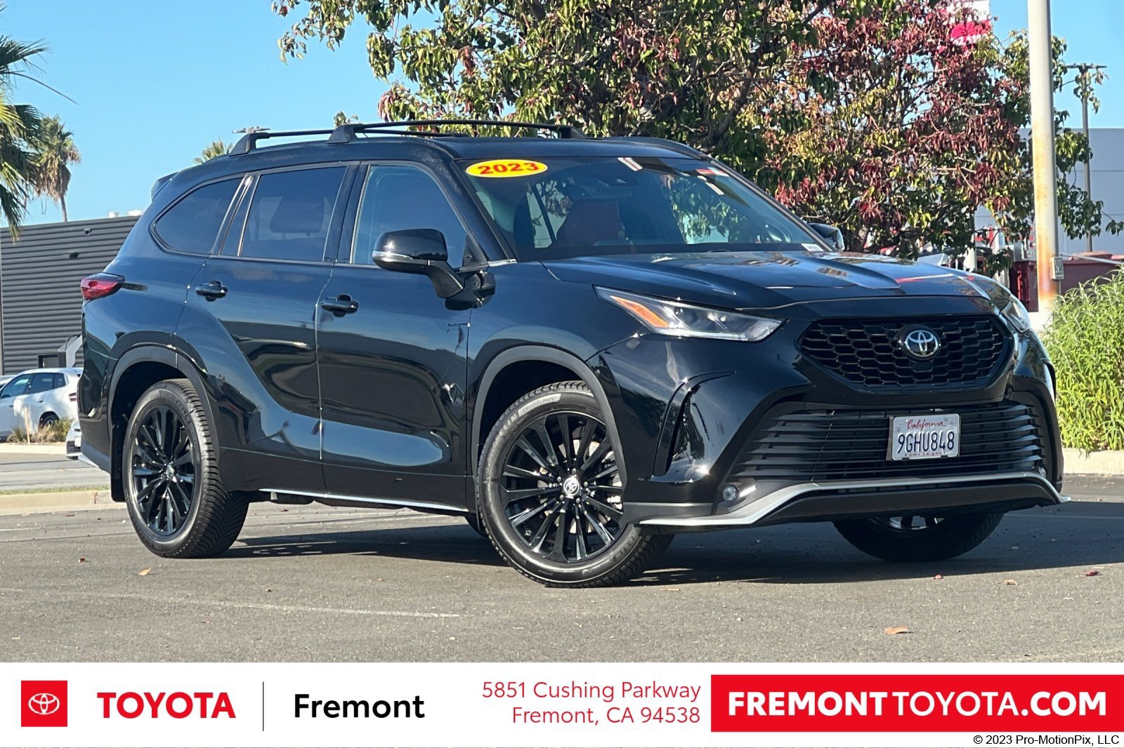 Used 2023 Toyota Highlander XSE AWD/4WD image 1