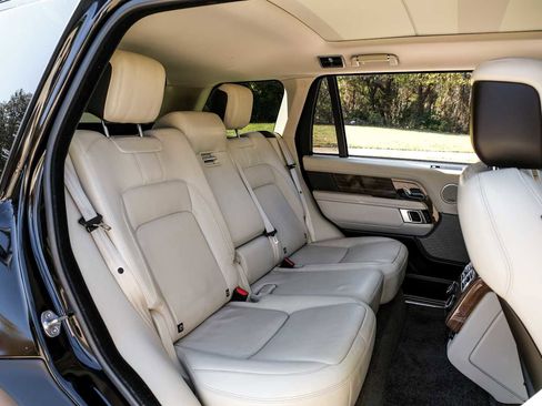 Used 2019 Land Rover Range Rover Long Wheelbase Supercharged image 36