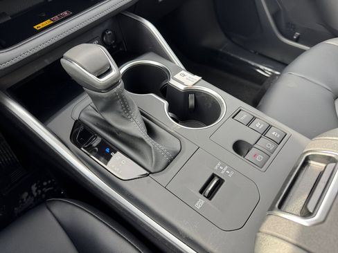 New 2026 Toyota Highlander XLE AWD/4WD image 14