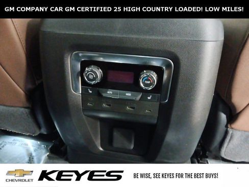 Certified 2025 Chevrolet Suburban High Country image 21