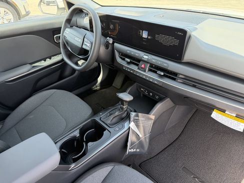 New 2026 Kia K4 FWD image 14