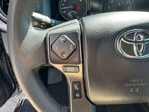 Used 2021 Toyota Tacoma TRD Off-Road w/ TRD Premium Off Road Package AWD/4WD image 14