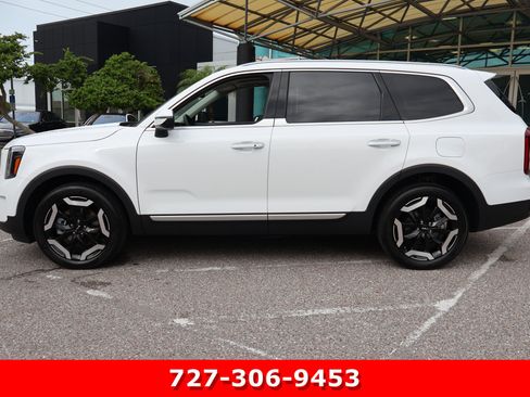 Used 2025 Kia Telluride S FWD image 6