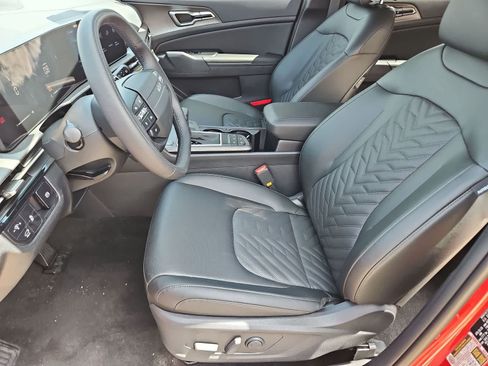 New 2026 Kia Sportage X-Line w/ X-Line Premium Package AWD/4WD image 16