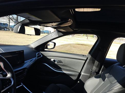 Used 2025 BMW M340i w/ Premium Package image 10