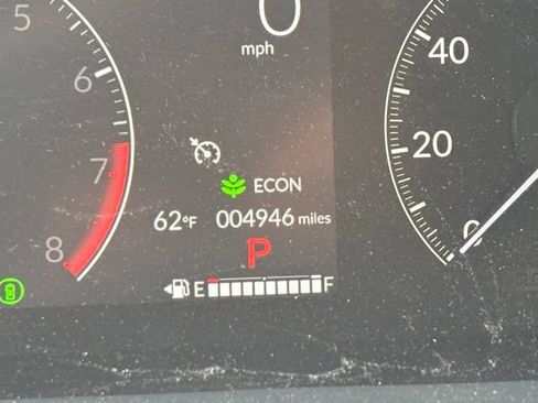 Used 2026 Honda HR-V LX image 9