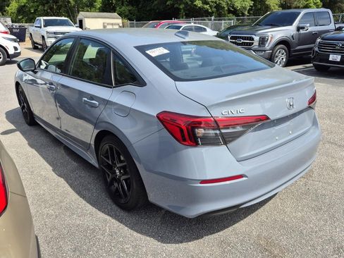 Used 2024 Honda Civic Sport image 2