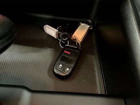 Used 2024 Dodge Durango SXT image 22