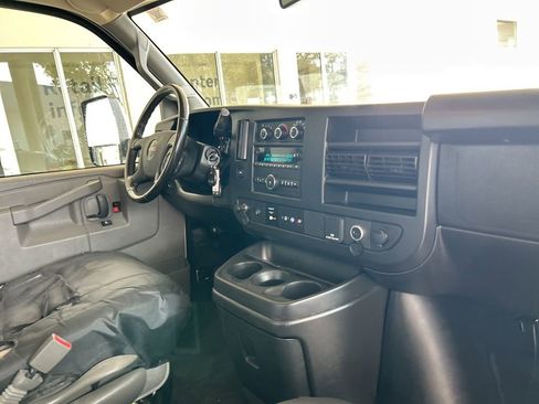 Used 2023 GMC Savana 3500 w/ Power Convenience Package image 19