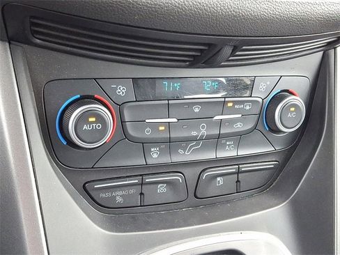 Used 2018 Ford C-MAX SE image 15