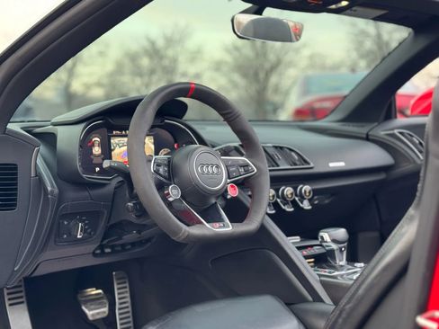 Used 2018 Audi R8 V10 image 24