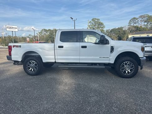 Used 2019 Ford F250 XLT w/ XLT Value Package image 2