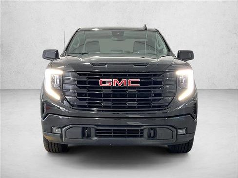 Used 2023 GMC Sierra 1500 Elevation AWD/4WD image 3