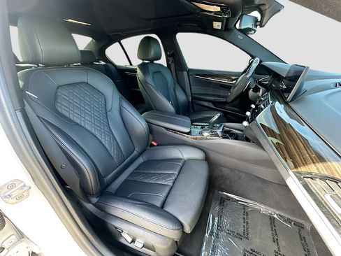 Used 2021 BMW 540i w/ M Sport Package RWD image 29