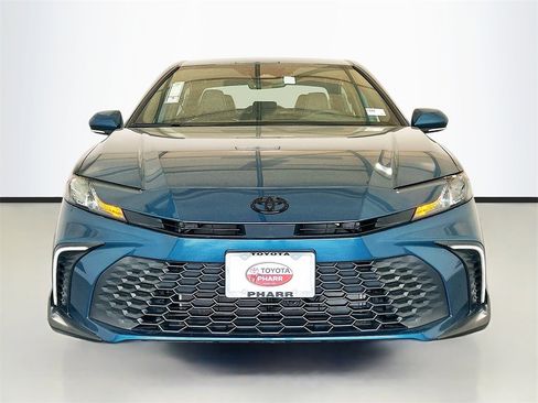 New 2026 Toyota Camry SE image 2