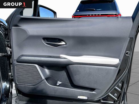 Certified 2025 Lexus UX 300h FWD w/ Accessory Package (Z1) image 20