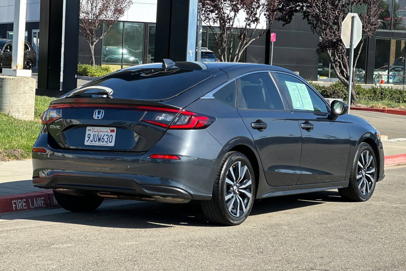 Certified 2024 Honda Civic EX-L image 4