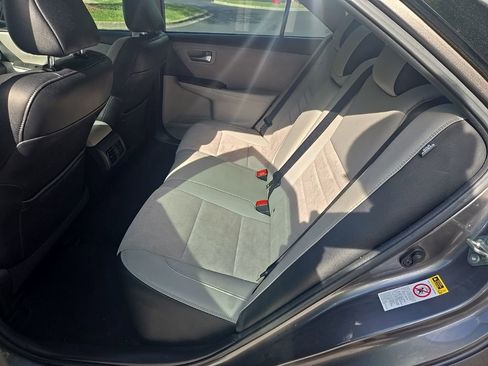 Used 2017 Toyota Camry XSE w/ Advanced Technology Package image 7