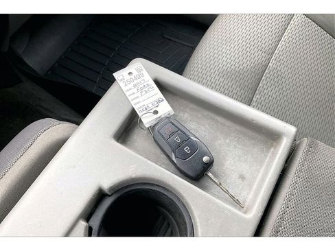 Used 2017 Ford F350 XLT w/ Camper Package image 11