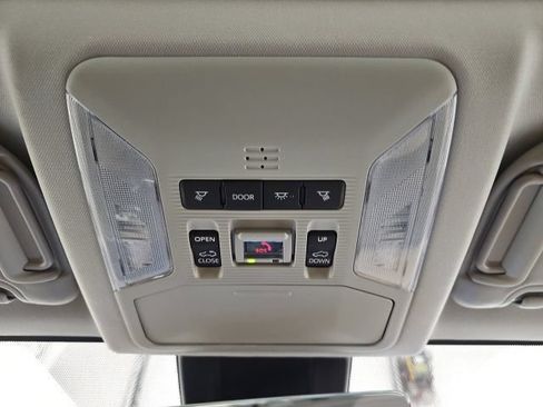 Used 2025 Toyota RAV4 XLE Premium FWD image 27