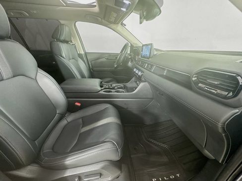 Used 2023 Honda Pilot Touring image 37