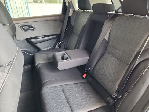 Used 2021 Nissan Rogue S image 36