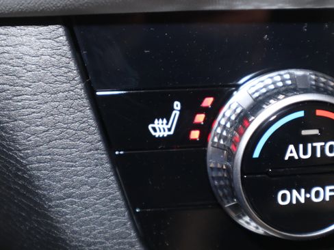 New 2026 Mitsubishi Outlander SE image 28