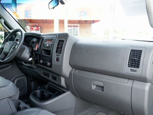 Used 2013 Nissan NV 3500 SV RWD image 35