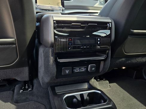 New 2026 Jeep Grand Wagoneer Limited AWD/4WD image 29
