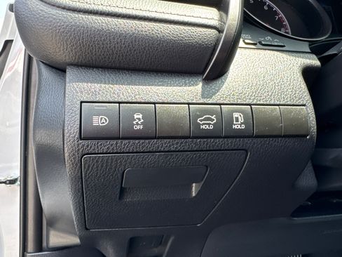 Used 2024 Toyota Camry SE FWD image 15