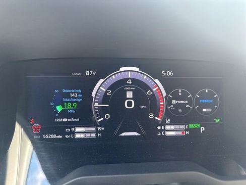 Used 2023 Toyota Sequoia Capstone AWD/4WD image 11