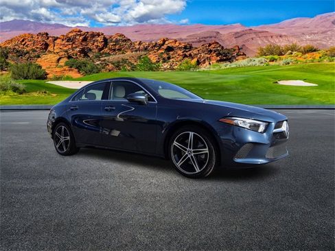 Used 2019 Mercedes-Benz A 220 A 220 image 2