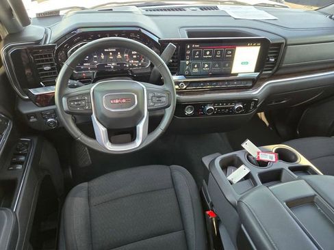 Used 2024 GMC Sierra 1500 Elevation image 11