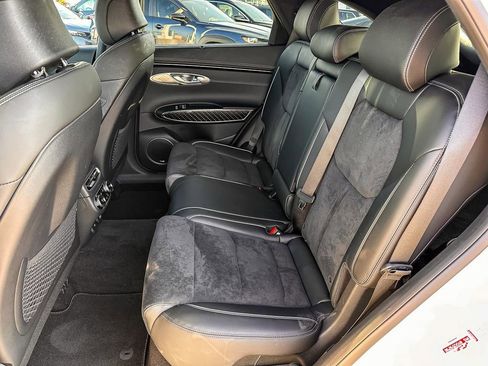 Used 2022 Genesis GV70 3.5T Sport w/ Sport Prestige Package image 35