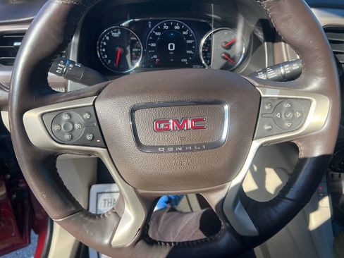 Used 2018 GMC Acadia Denali w/ Technology Package image 30
