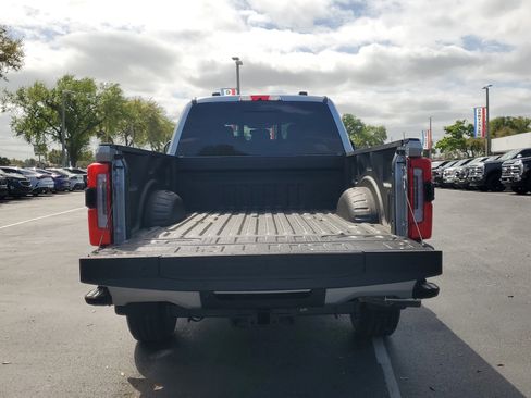 Certified 2024 Ford F350 Platinum w/ FX4 Off-Road Package image 9
