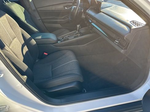 Used 2023 Honda Accord Sport image 27